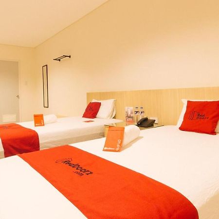 RedDoorz Plus @ Kaizen Suites Taft Avenue Manila Exterior foto