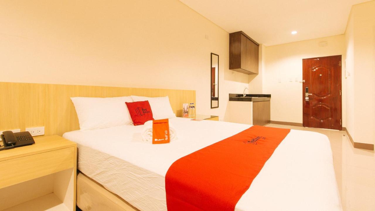 RedDoorz Plus @ Kaizen Suites Taft Avenue Manila Exterior foto